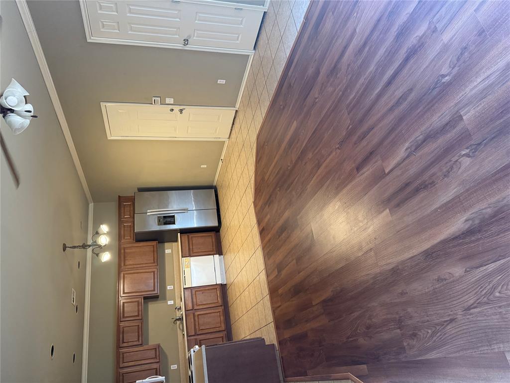3804 Matthew Drive Property Photo 4