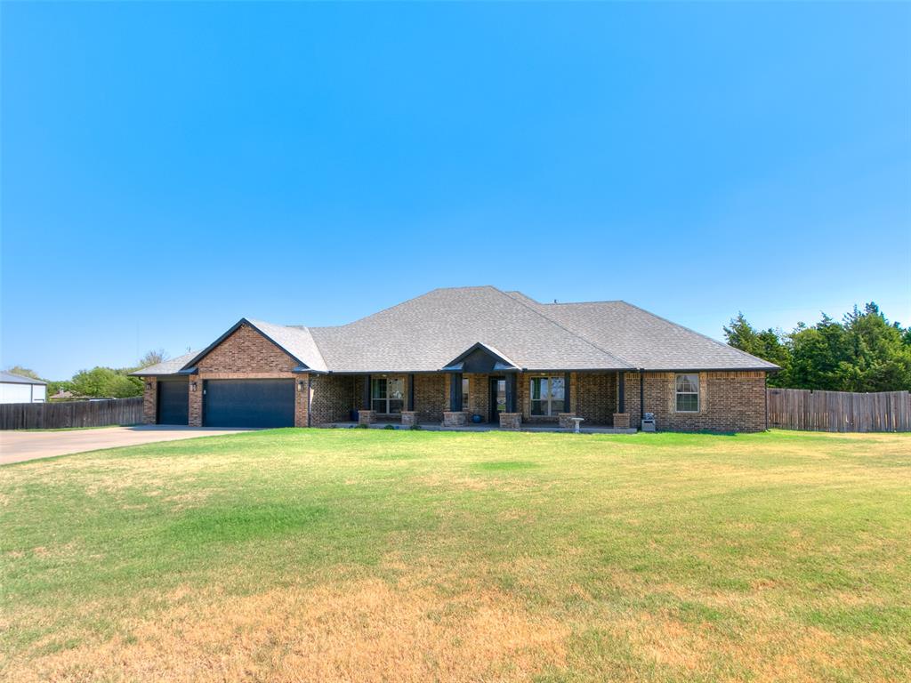 4500 Hillside Lane Property Photo 3