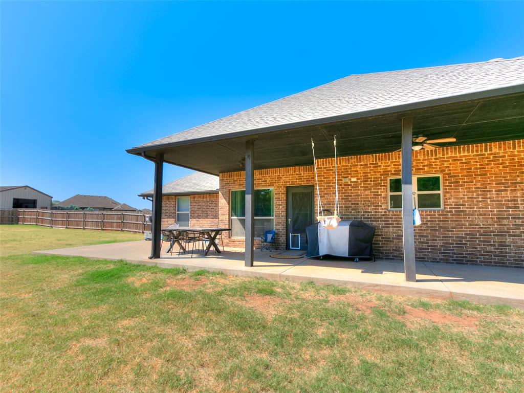 4500 Hillside Lane Property Photo 10