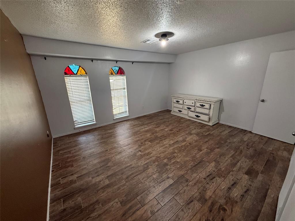 1828 N Purdue Avenue Property Photo 15