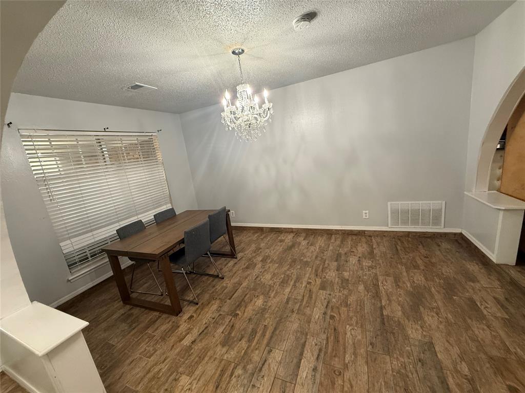 1828 N Purdue Avenue Property Photo 17