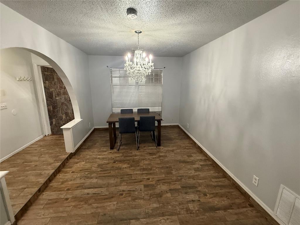 1828 N Purdue Avenue Property Photo 18