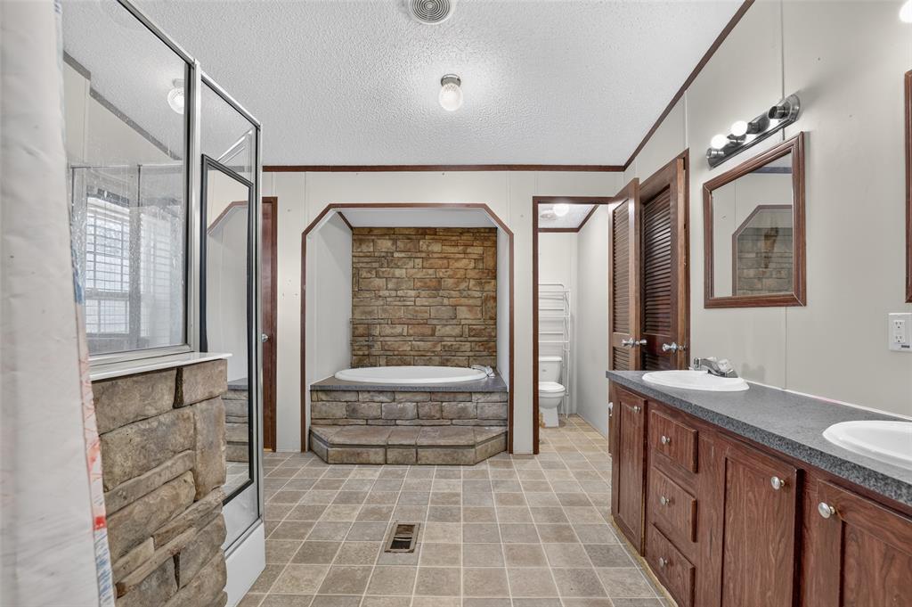 102211 S Highway 102 Property Photo 3