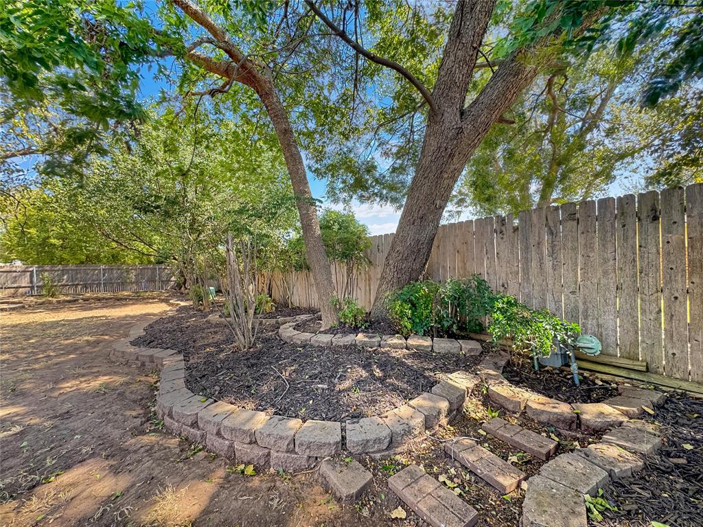 2302 Lindenwood Lane Property Photo 45