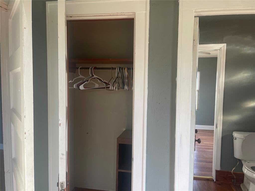 230 E Broadway Street Property Photo 8