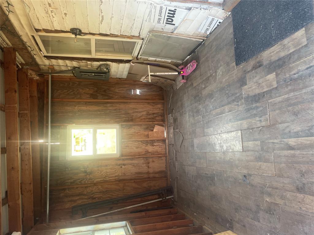 230 E Broadway Street Property Photo 10