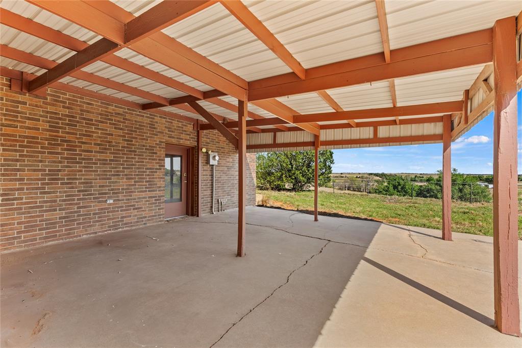 12168 N Us 281 Highway Property Photo 7