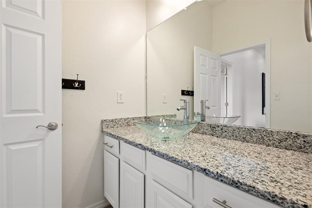 4613 Southcreek Road Property Photo 37