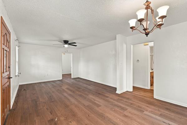 1250077 Property Photo 5