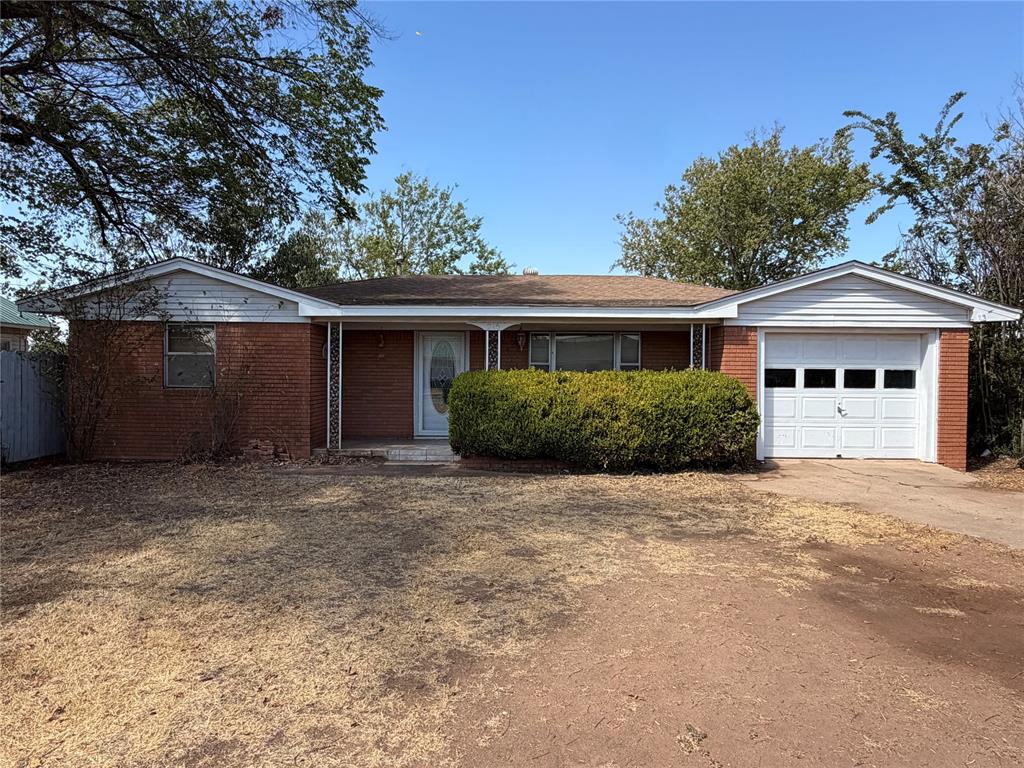 216 S 7th Street Property Photo 1