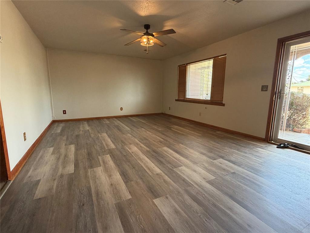 216 S 7th Street Property Photo 2