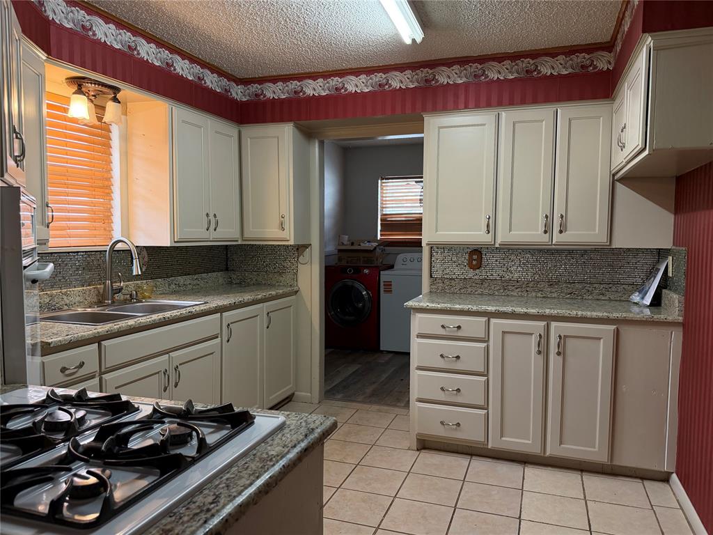 216 S 7th Street Property Photo 4