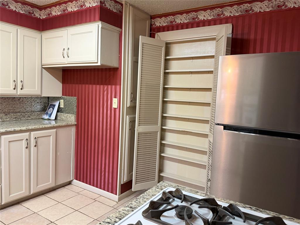 216 S 7th Street Property Photo 5