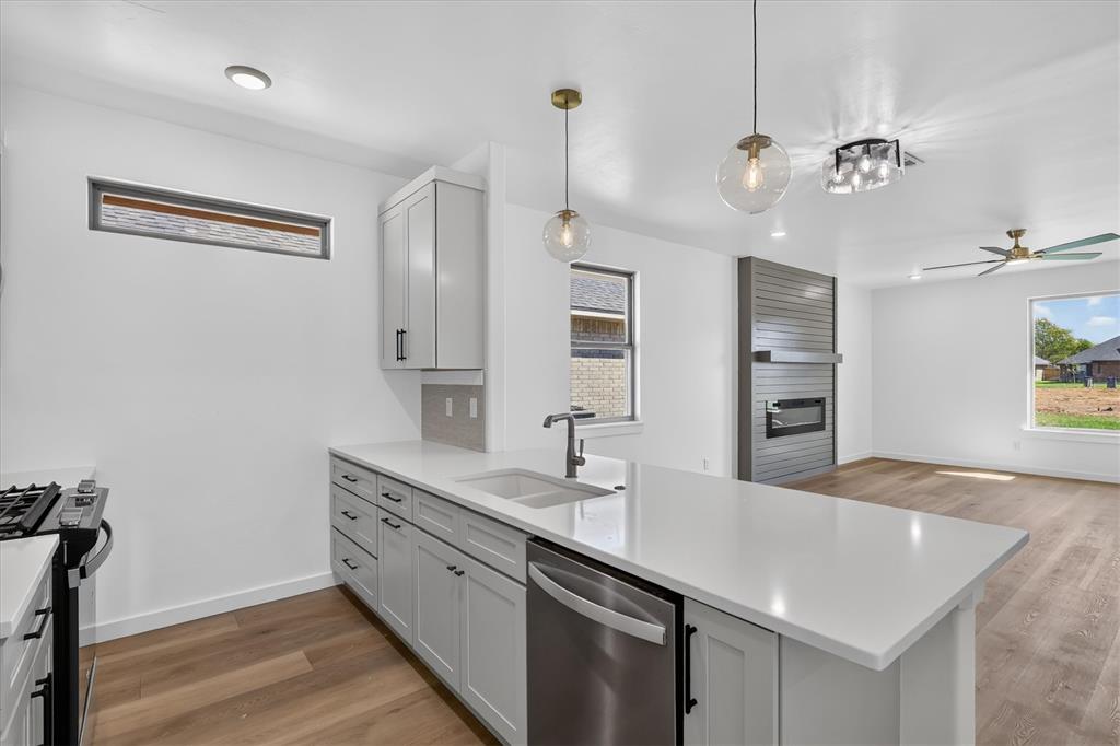 1924 Sage Valley Terrace Property Photo 13