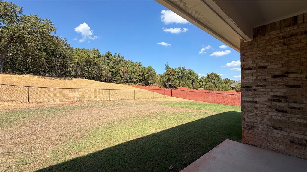 17421 Lantana Loop Property Photo 8