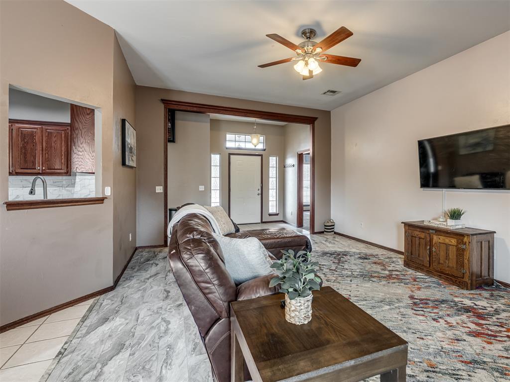11712 Sw 7th Street Property Photo 8