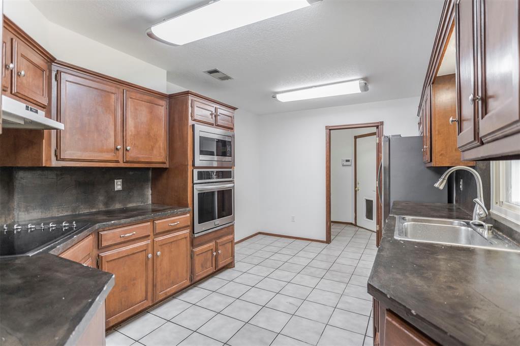 1808 Goldenrod Lane Property Photo 8