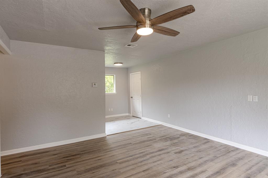 2605 Queensbury Road Property Photo 7