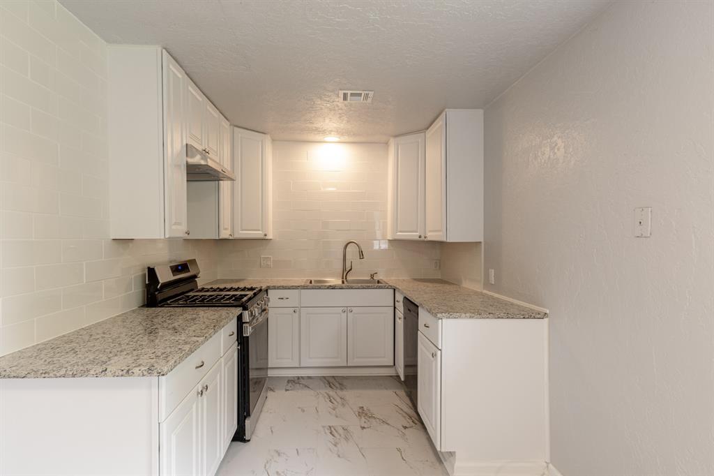 2605 Queensbury Road Property Photo 10