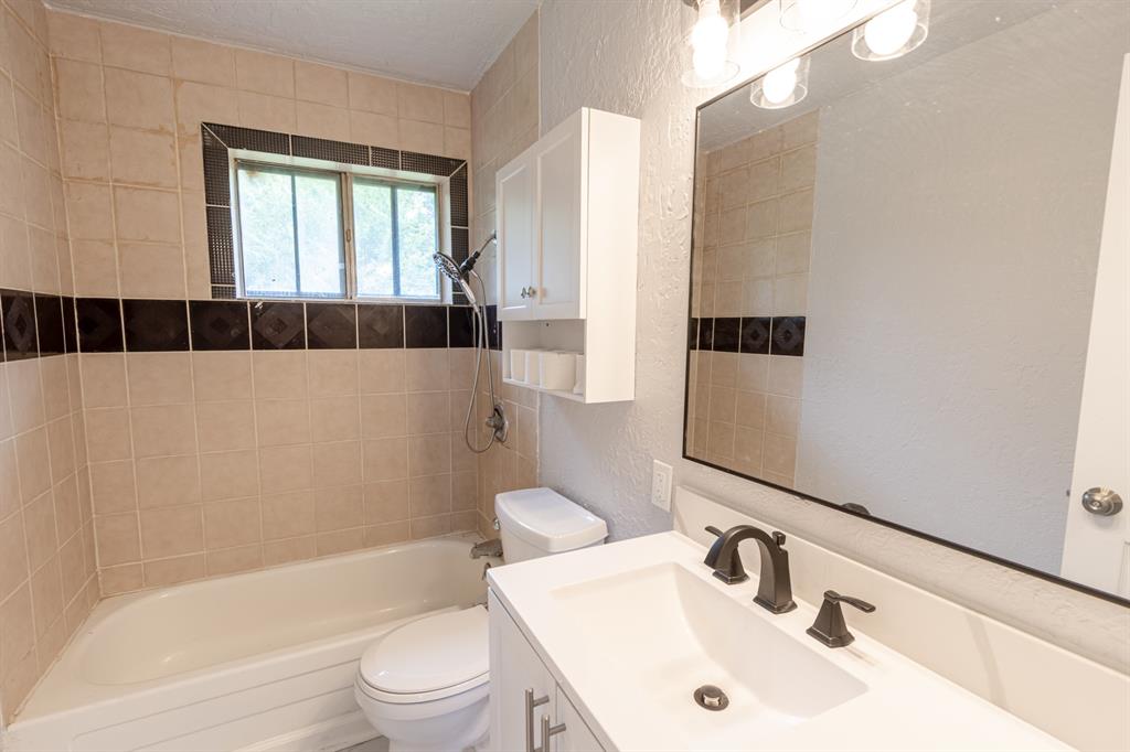 2605 Queensbury Road Property Photo 14