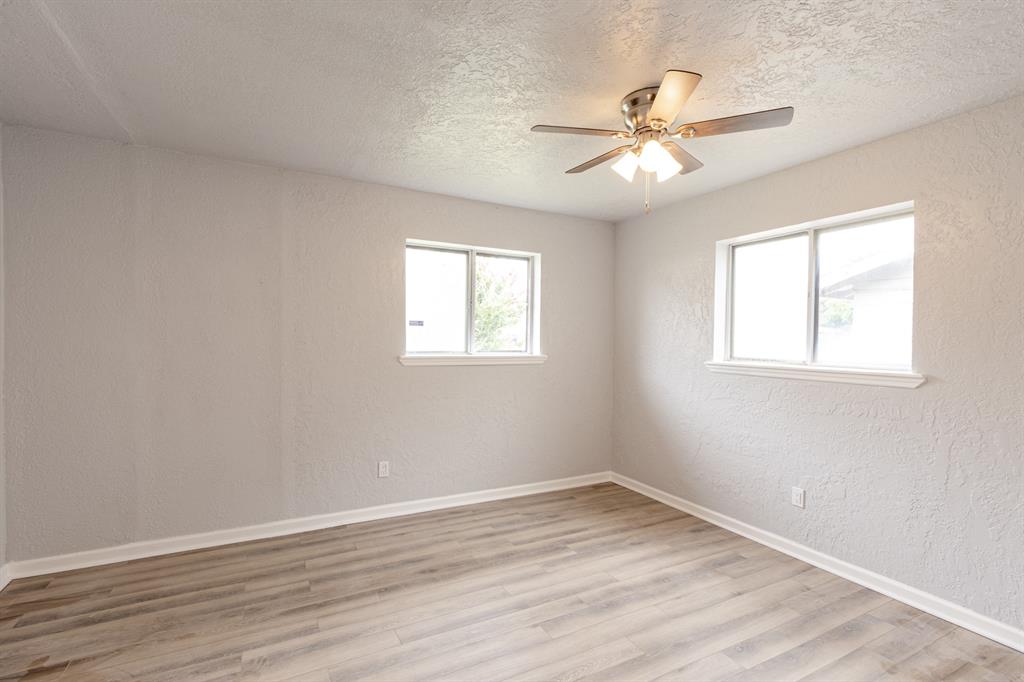 2605 Queensbury Road Property Photo 15