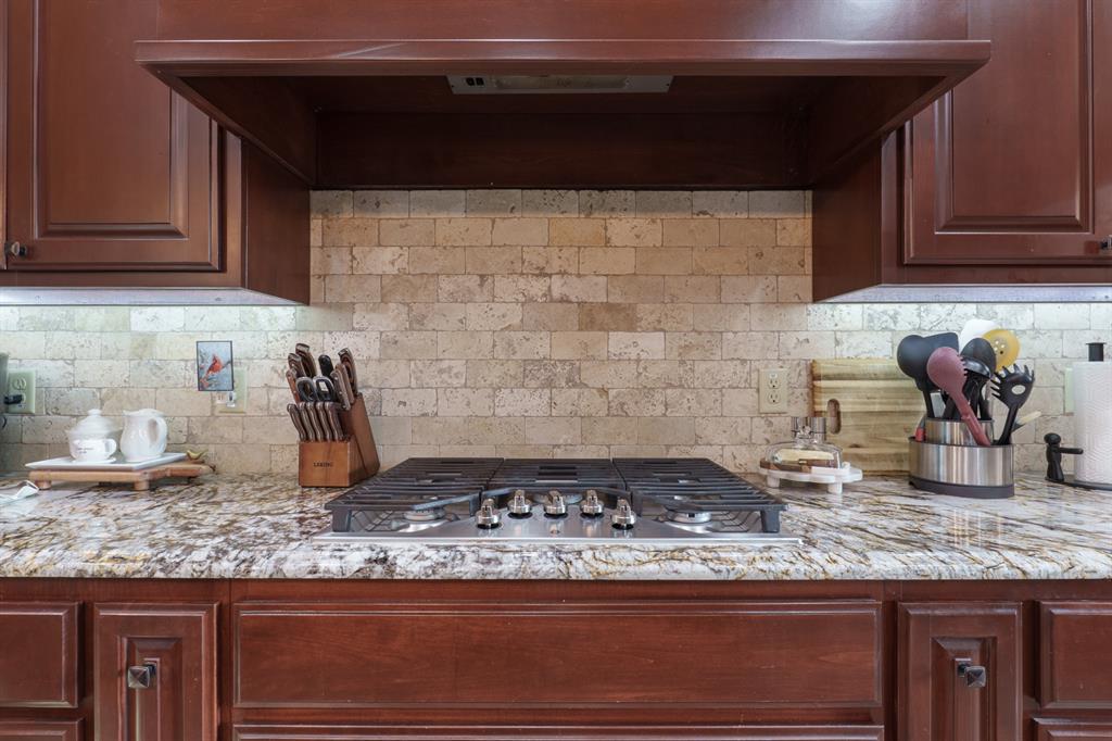 5728 Winding Creek Road Property Photo 11