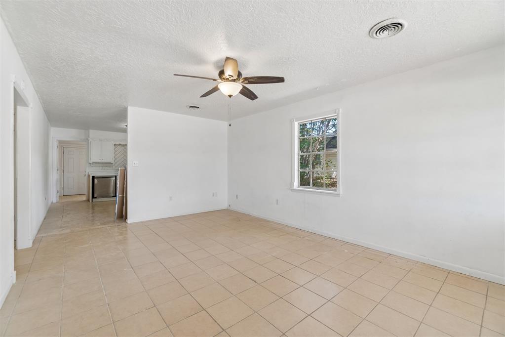 304 S Fourth Street Property Photo 8