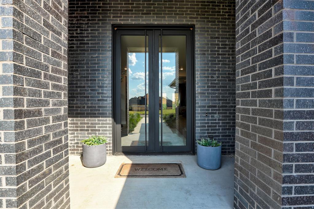 3109 Suncrest Drive Property Photo 4