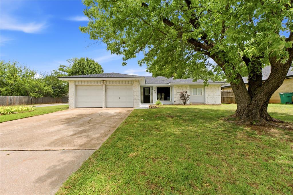 8029 Nw 89th Street Property Photo 3