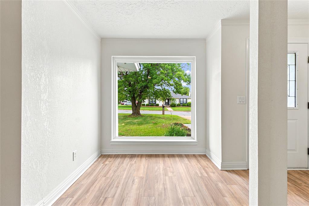 8029 Nw 89th Street Property Photo 5