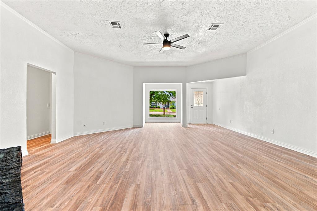 8029 Nw 89th Street Property Photo 6