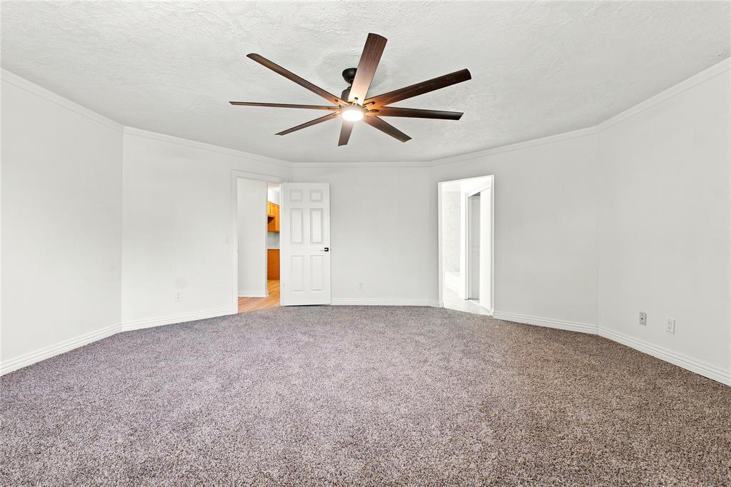 8029 Nw 89th Street Property Photo 18