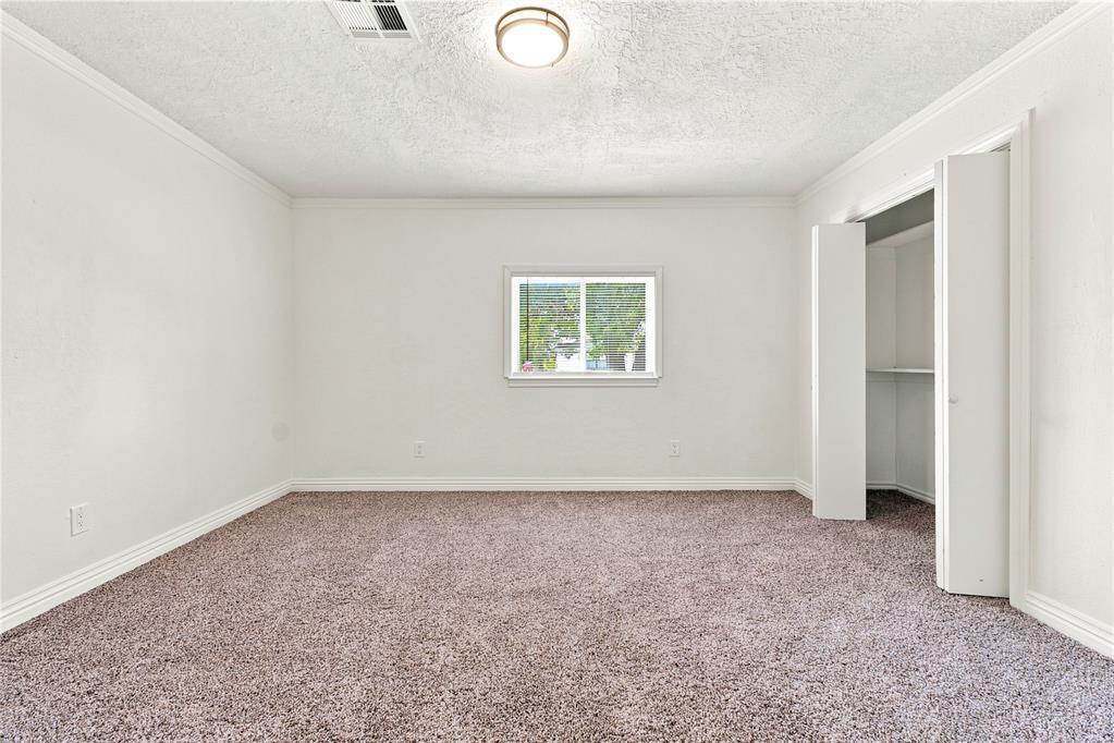 8029 Nw 89th Street Property Photo 23