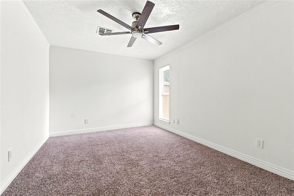 8029 Nw 89th Street Property Photo 25