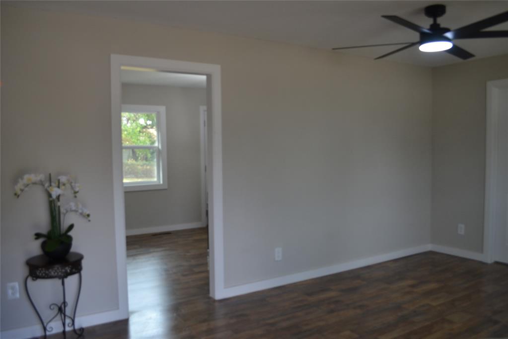 1020 Hickory Lane Property Photo 6