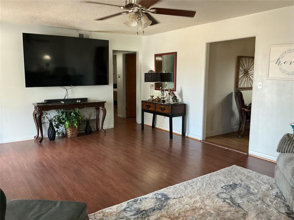 624 S 18th Street Property Photo 3