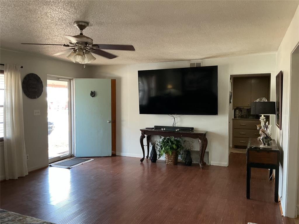 624 S 18th Street Property Photo 4