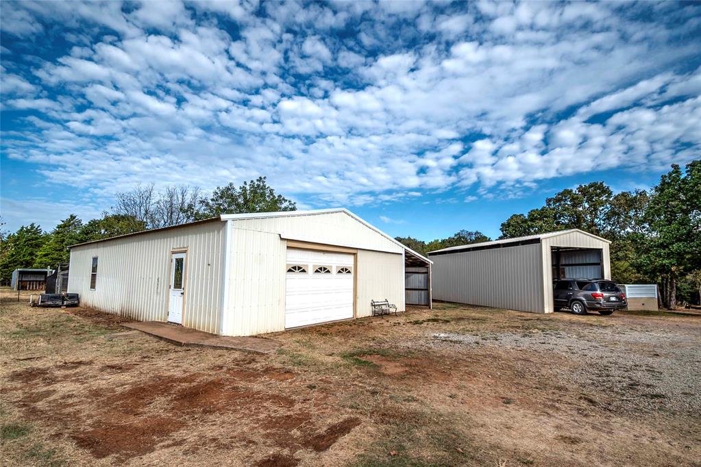 349493 E 850 Road Property Photo 5
