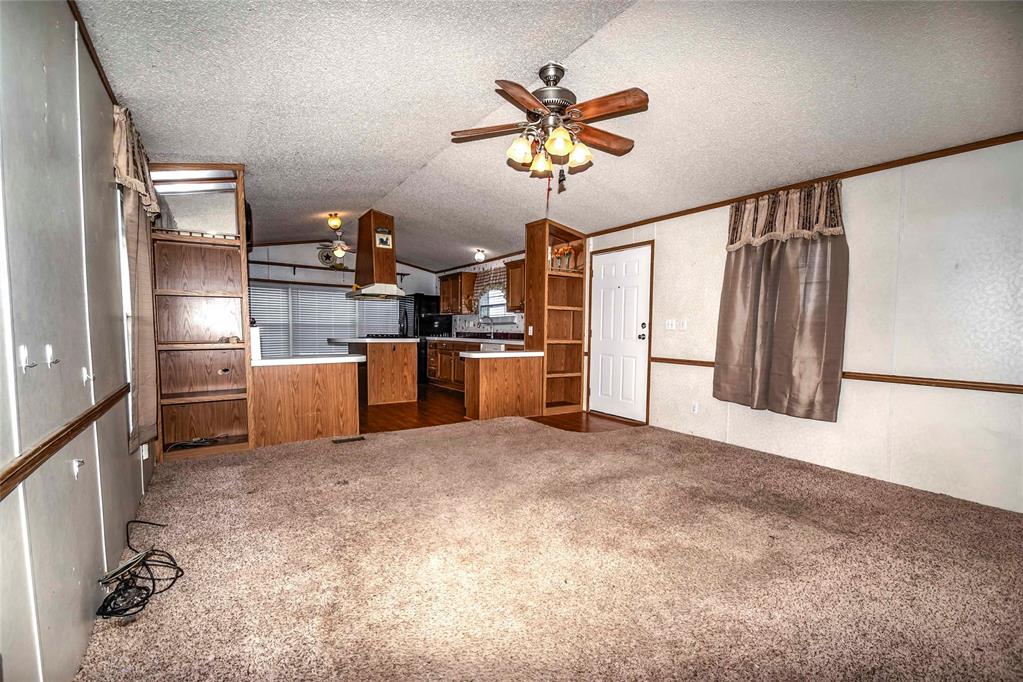 349493 E 850 Road Property Photo 6