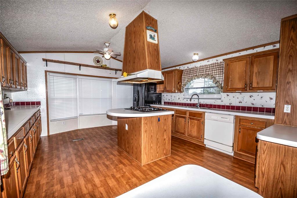 349493 E 850 Road Property Photo 8