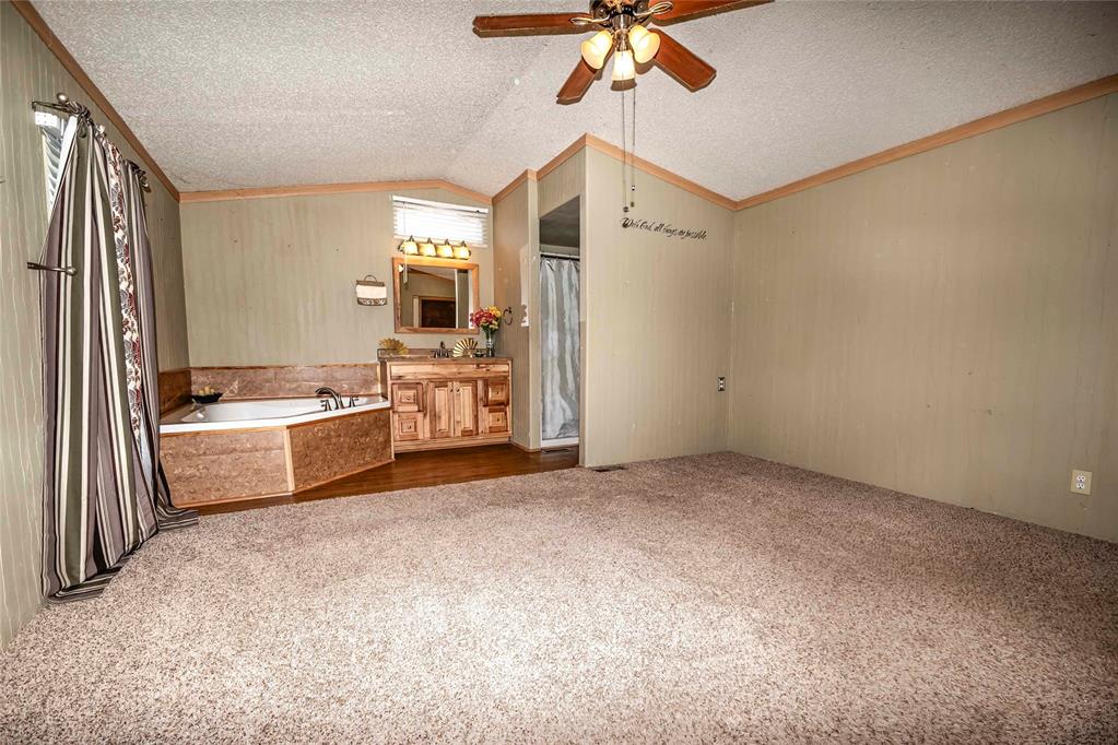 349493 E 850 Road Property Photo 11
