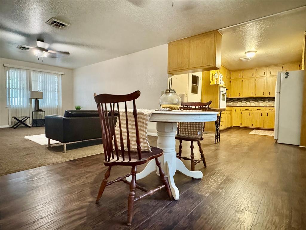 1305 S 10th Street Property Photo 6