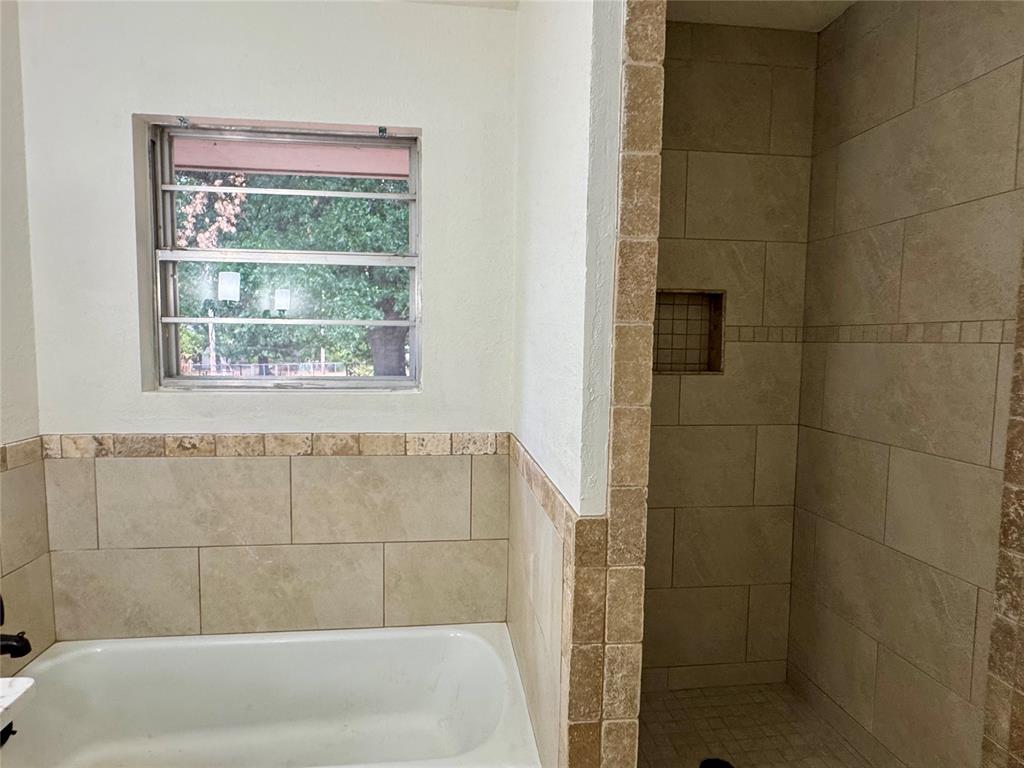 1305 S 10th Street Property Photo 16