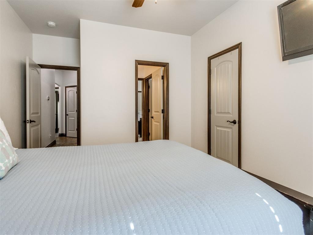 2217 Crestwood Drive Property Photo 33
