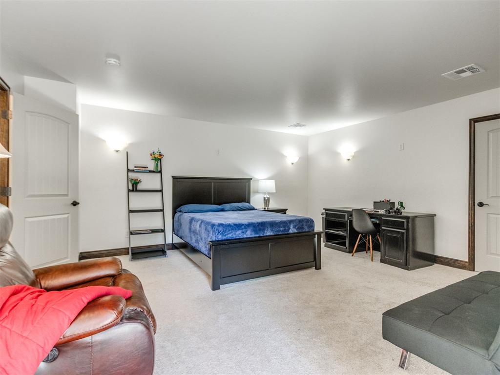 2217 Crestwood Drive Property Photo 37