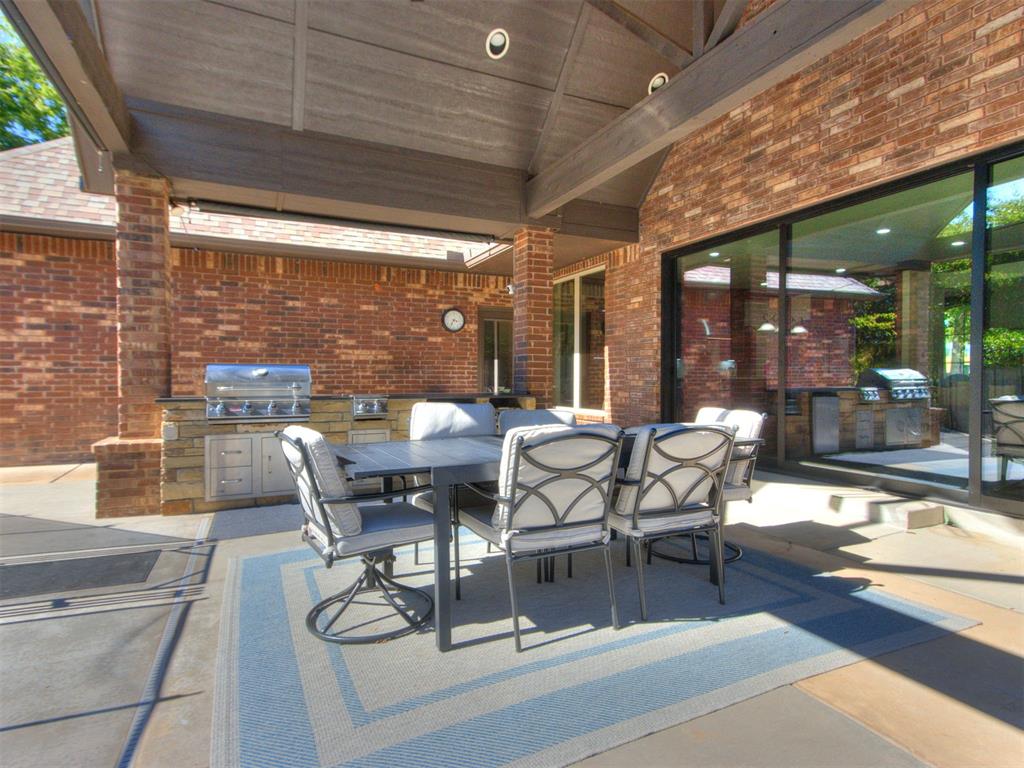 2217 Crestwood Drive Property Photo 41