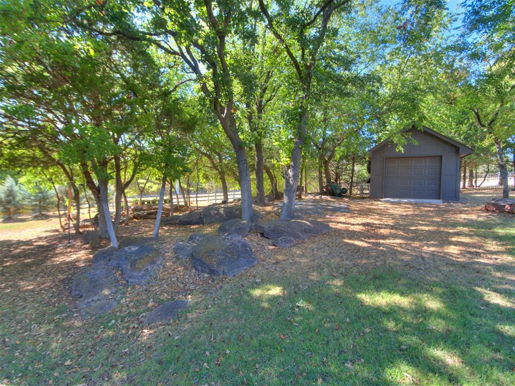 2217 Crestwood Drive Property Photo 48