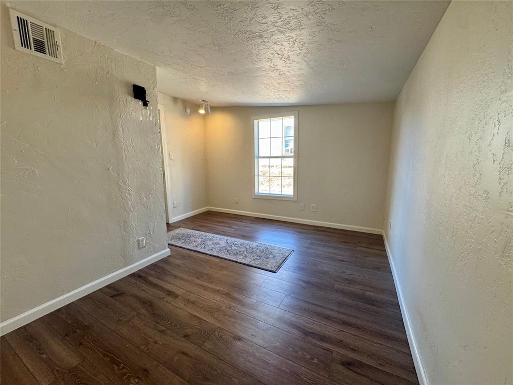 517 S 11th Street Property Photo 14