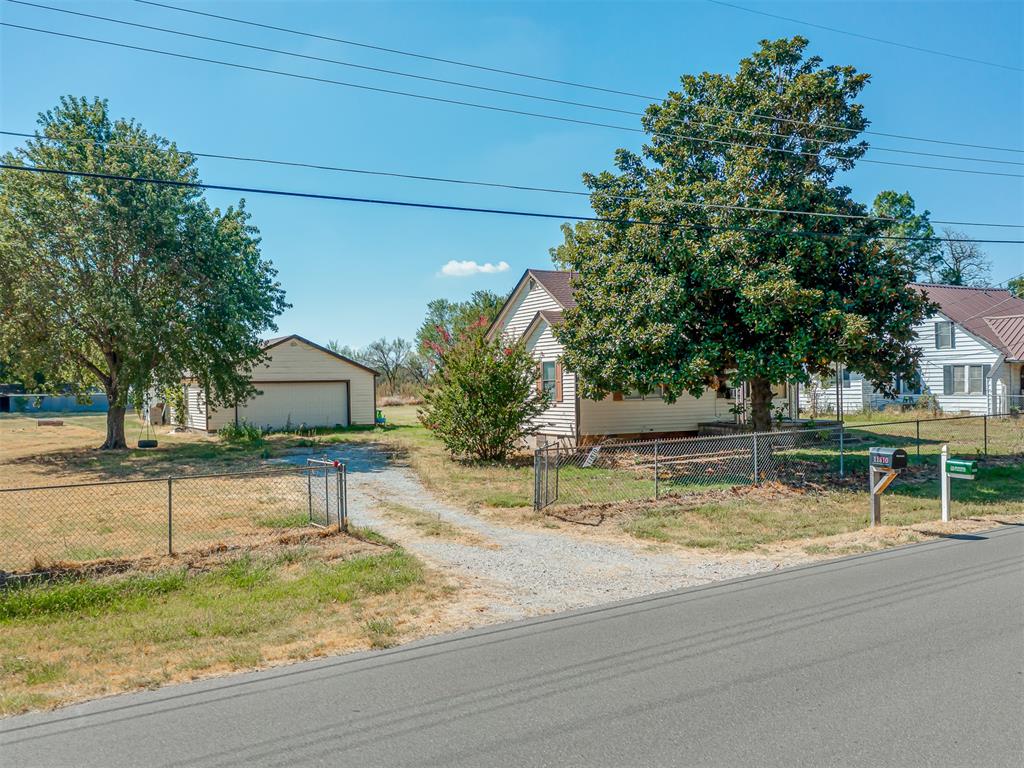 11810 E Draper Avenue Property Photo 1