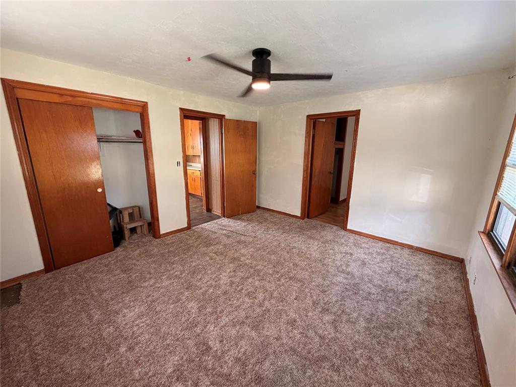 11810 E Draper Avenue Property Photo 8